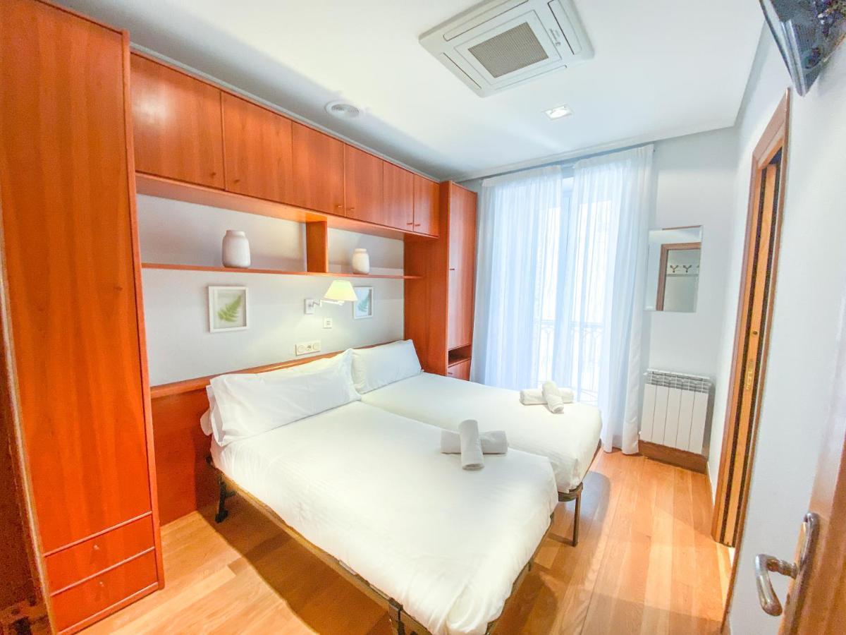 Habitaciones Turisticas Ayuntamiento سان سيباستيان المظهر الخارجي الصورة